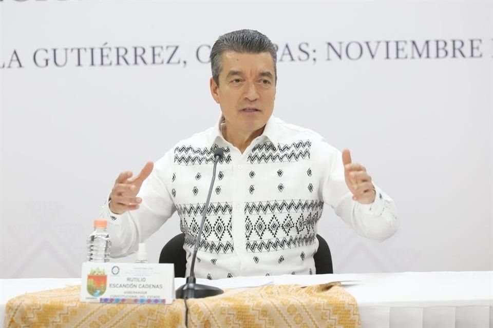 Rutilio Escandón, Cónsul General de México en Miami.