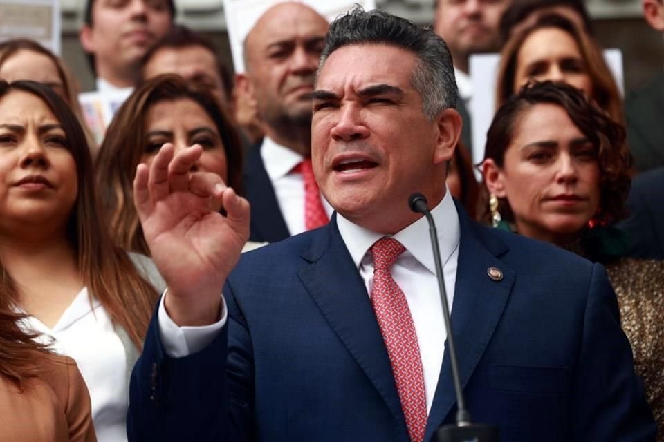 La Fiscalía Anticorrupción de Campeche presentó una solicitud de desafuero contra Moreno  por un presunto desvío de más de 83 mdp.