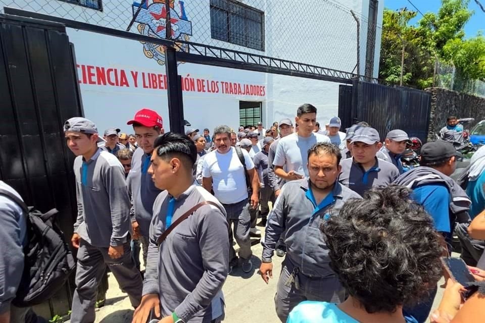 El cierre de la planta de Nissan en Morelos provocará un 'duro golpe' a la economía local, advirtió la Iniciativa Privada (IP), señalando la pérdida de miles de empleos y una significativa fuga de capital.