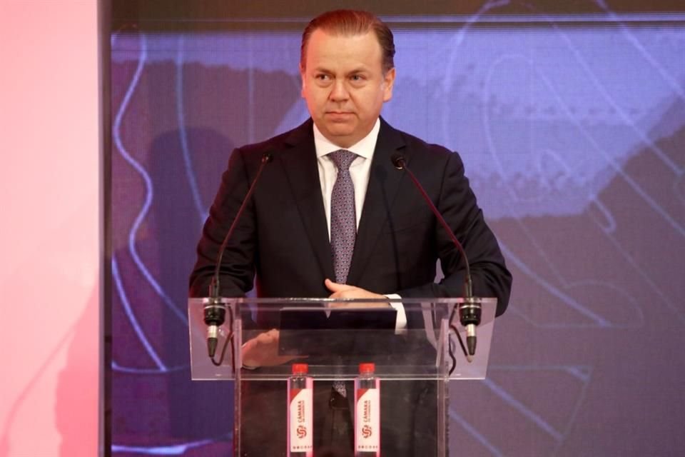 Durante el 137 aniversario de la Canaco, su presidente, Javier Arroyo Navarro, llamó a fortalecer la colaboración entre IP y Gobierno.