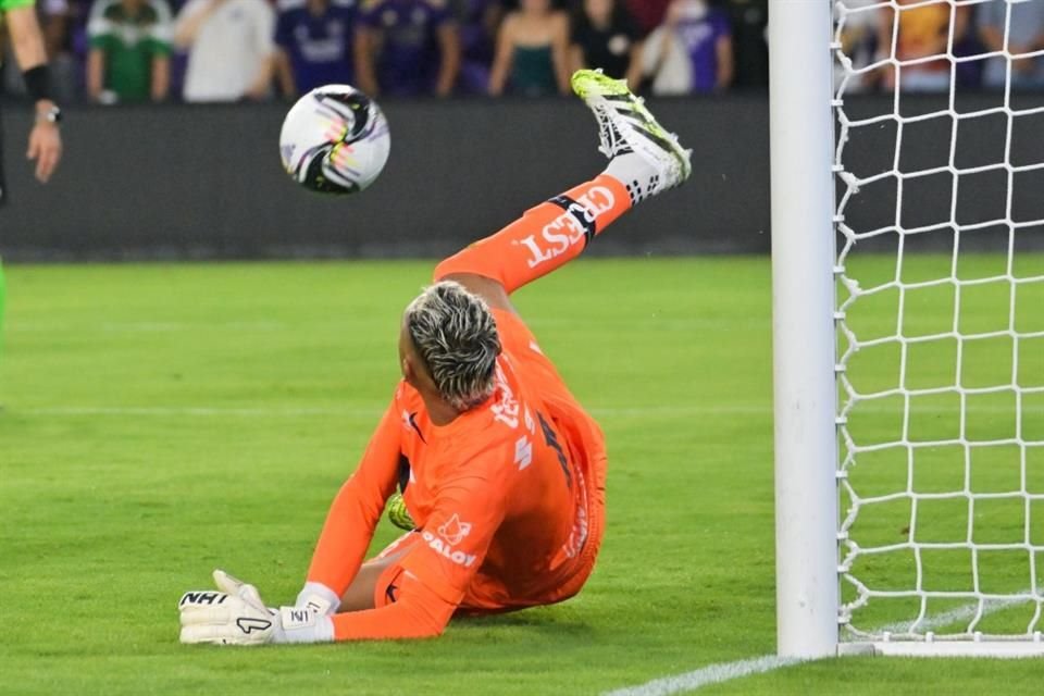 Keylor Navas detuvo un penal.