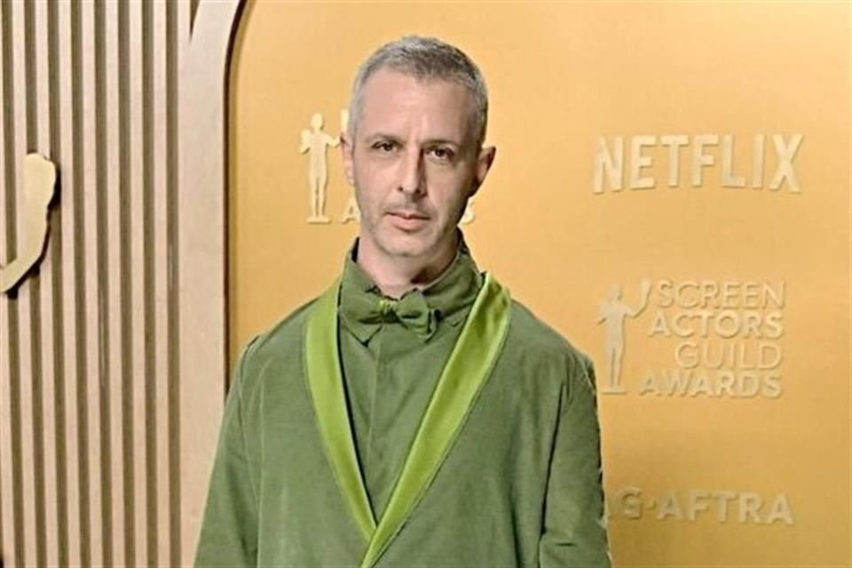 El actor Jeremy Strong está siendo considerado como la opción principal para dar vida a Mark Zuckerberg en la secuela de 'La Red Social'.
