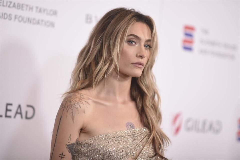 Paris Jackson, hija de Michael Jackson, anunció el fin de su compromiso con Justin Long; 'son lágrimas de ruptura', escribió en redes.