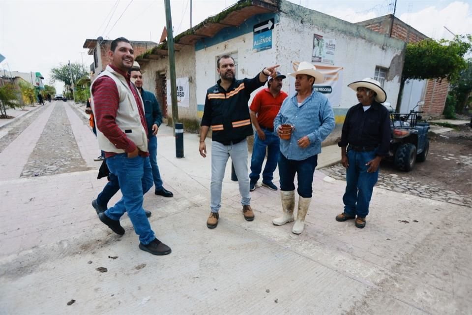 Inauguración de obras en la zona de la Ribera de Cajititlán, en las localidades de San Miguel Cuyutlán, San Juan y San Lucas.