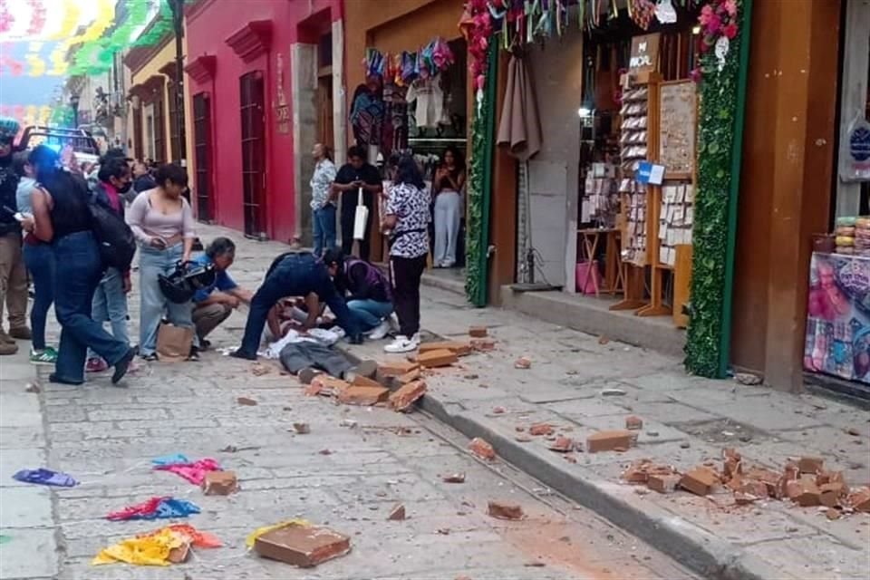 El andador turístico resultó afectado.