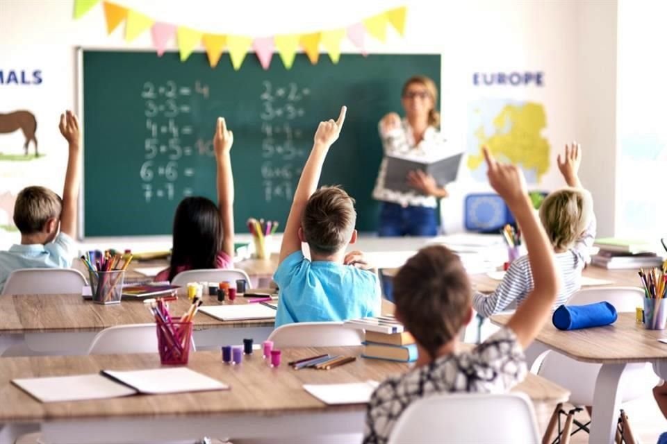 Otros cambios que pueden generar incertidumbre son cuando el niño pasa de preescolar a primaria, o de primaria a secundaria.