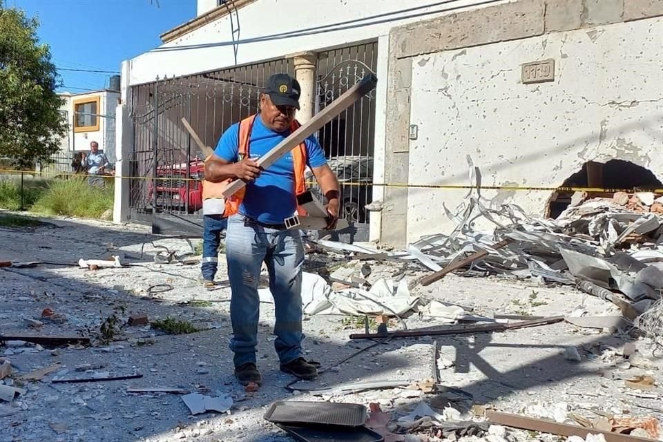 La conflagración se debió a la acumulación de gas en un establecimiento de venta de hamburguesas.