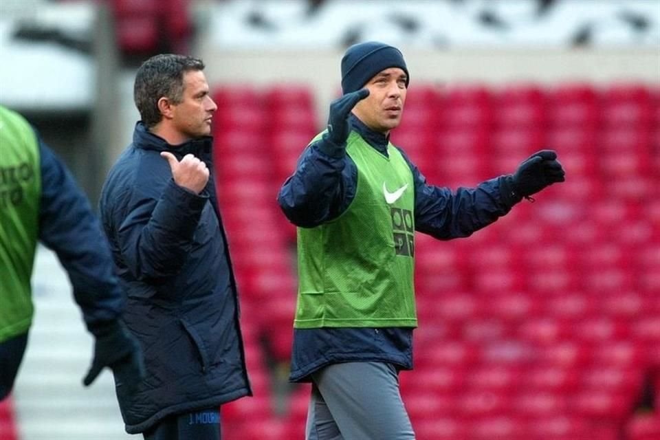 Todo DT de futbol sueña con tener en su equipo a un jugador que sea su portavoz en la cancha, y José Mourinho tuvo en el Porto de Portugal.