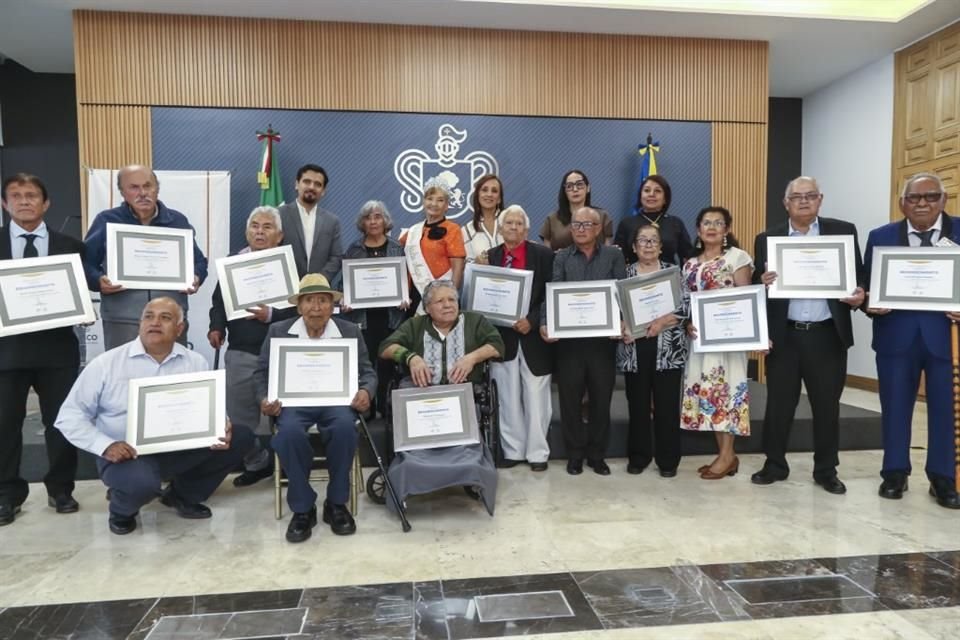 Por su desempeño en el ámbito cultural, deportivo, altruista, científico y por el ejercicio de sus valores, fueron premiados13 adultos mayores de Jalisco.