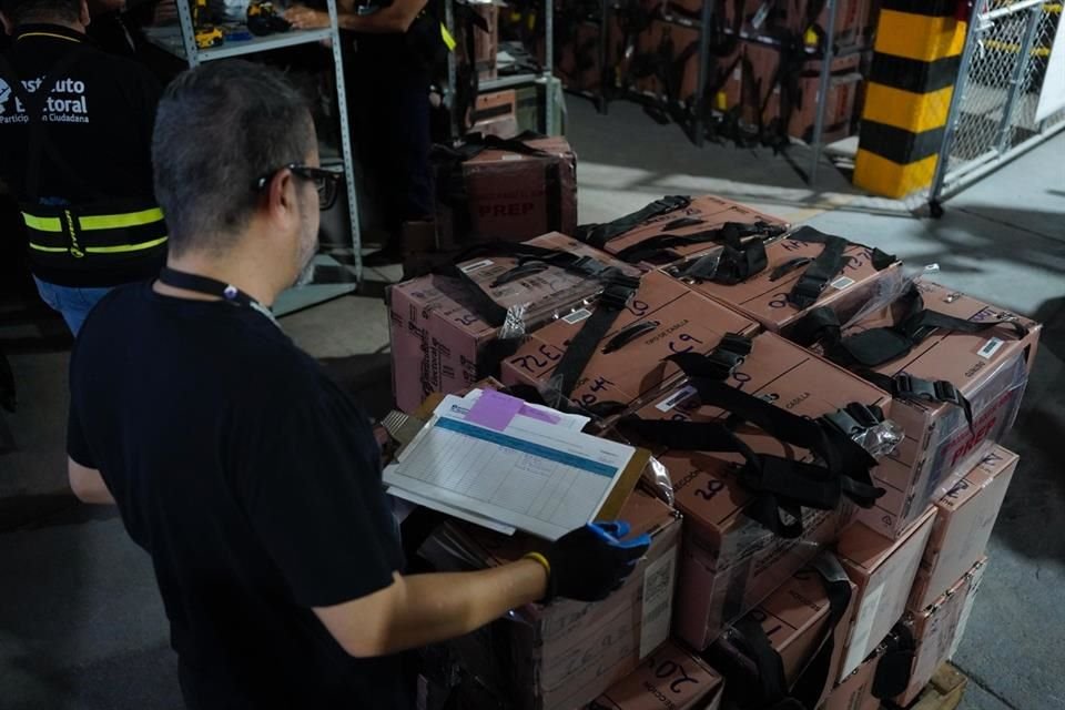 El IEPC inició la destrucción de 110 toneladas de documentación electoral no útil generada durante el Proceso Electoral Local Concurrente 2023-2024.