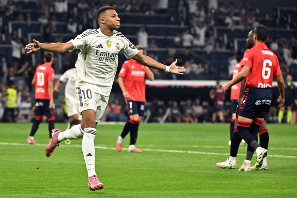 Mbappé celebra el único tanto del encuentro.