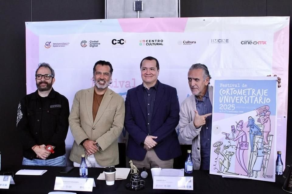 El caricaturista Trino presentó el cartel del Festival de Cortometraje Universitario 2025, que se realizará del 3 al 7 de noviembre en GDL.