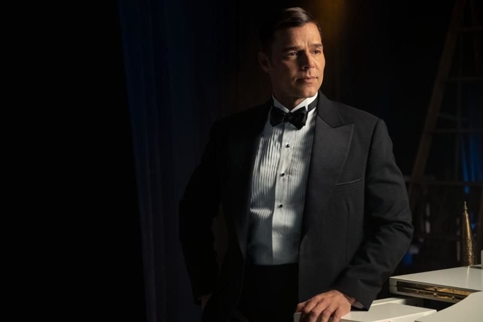 Apple TV+ lanzó el primer vistazo oficial a la segunda temporada de la serie de comedia 'Palm Royale', con Ricky Martin y Kristen Wiig.