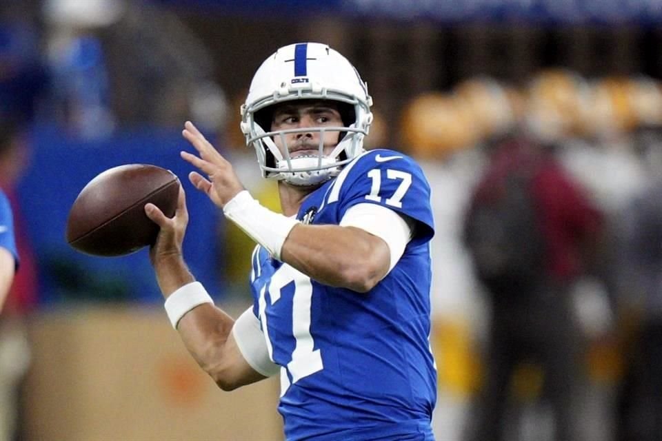Daniel Jones será el titular en el arranque de la temporada.
