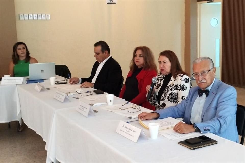 Asociación Médica de Jalisco, Colegio Médico A.C. realizará la onceava Jornada de Salud para Personas Mayores, con atención médica gratis.