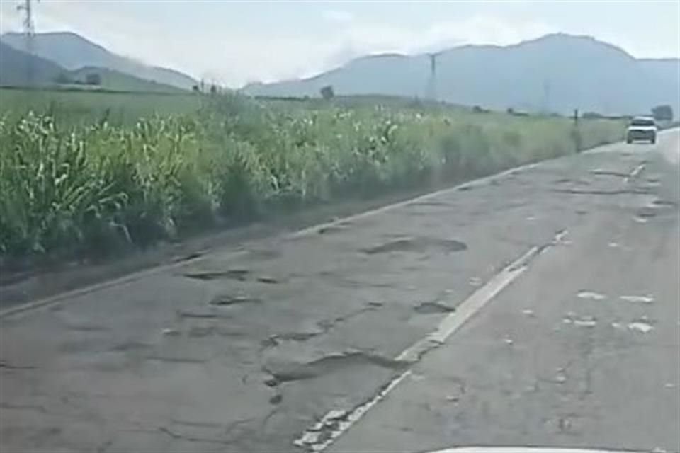 Carretera libre a Puerto Vallarta.