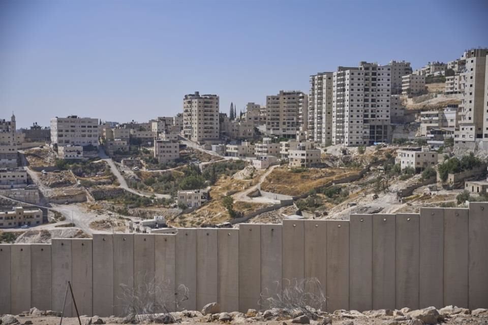 El plan israelí de dividir en 2 Cisjordania ocupada fue condenado por 21 países, entre ellos Reino Unido, Francia, España, Italia y Canadá.