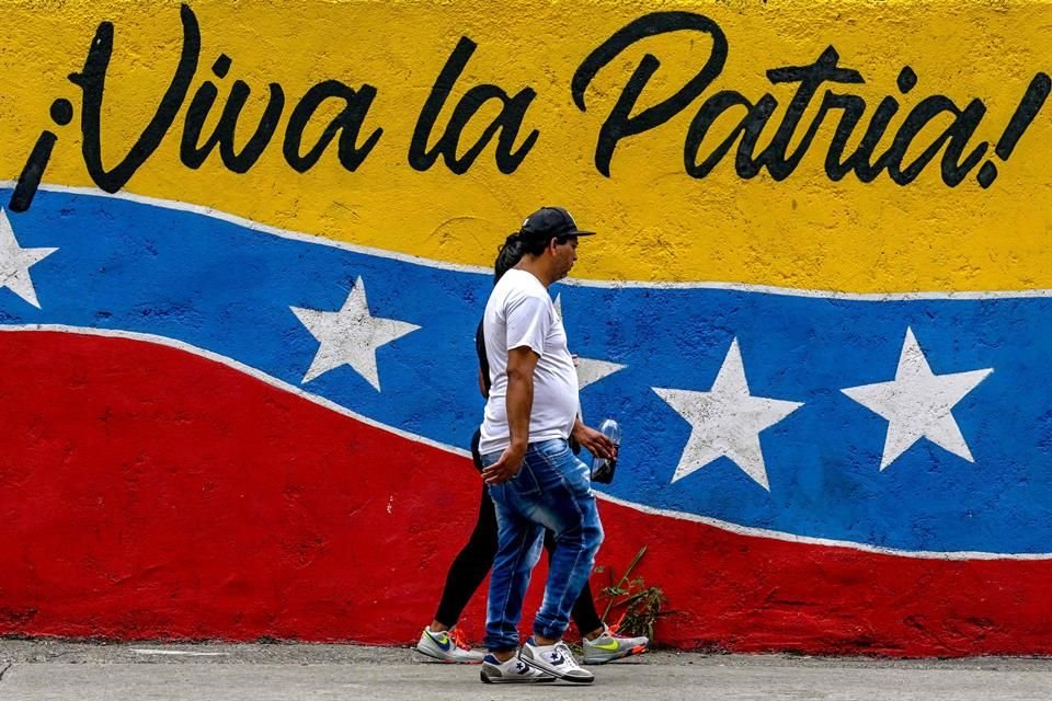 El Gobierno de EU advirtió a sus ciudadanos no viajar ni permanecer en Venezuela debido a lo que calificó de 'riesgos graves'.