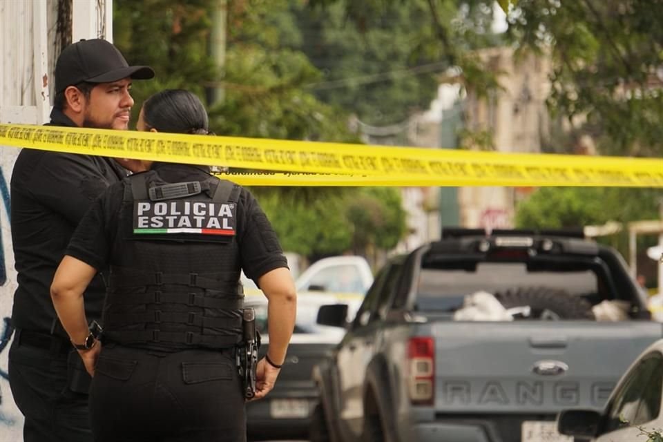 Vecinos percibieron olores fétidos provenientes del vehículo.