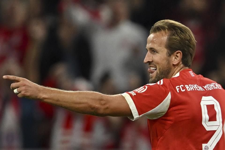 Harry Kane marcó un hat-trick.