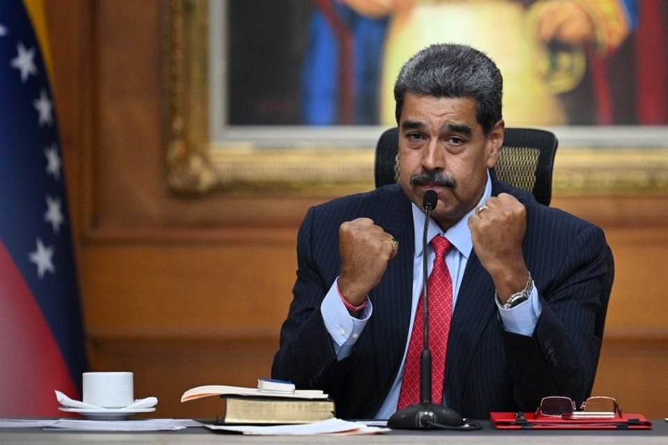 El Presidente de Venezuela, Nicolás Maduro, denunció el despliegue militar de EU en aguas del Caribe como 'inmoral, criminal e ilegal'.