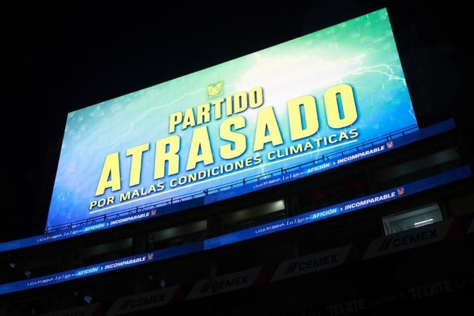 El anuncio en la pantalla del Universitario.