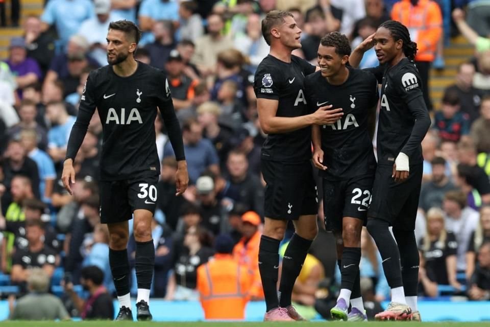 El Tottenham consiguió una gran victoria en Manchester.