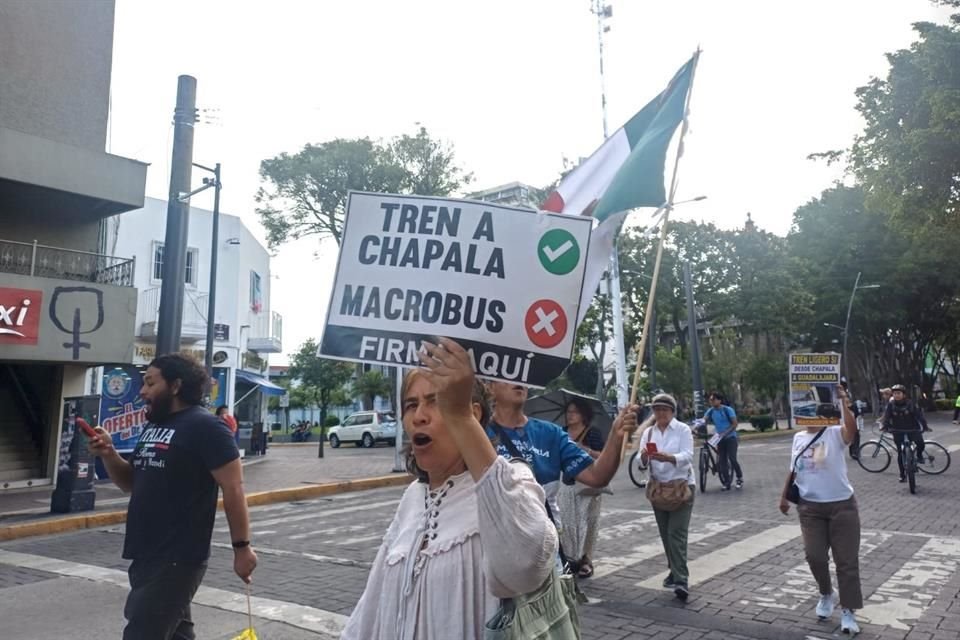 Manifestación por el Tren Ligero.