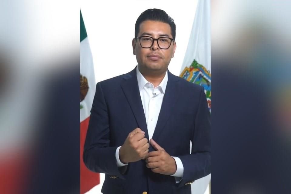 El poblano Néstor Camarillo, hasta este lunes líder estatal, anunció su renuncia a las filas del tricolor para abrazar 'una verdadera agenda ciudadana'.