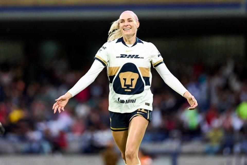 Angelina Hix fue la responsable de darle al cuadro universitario los tres puntos.