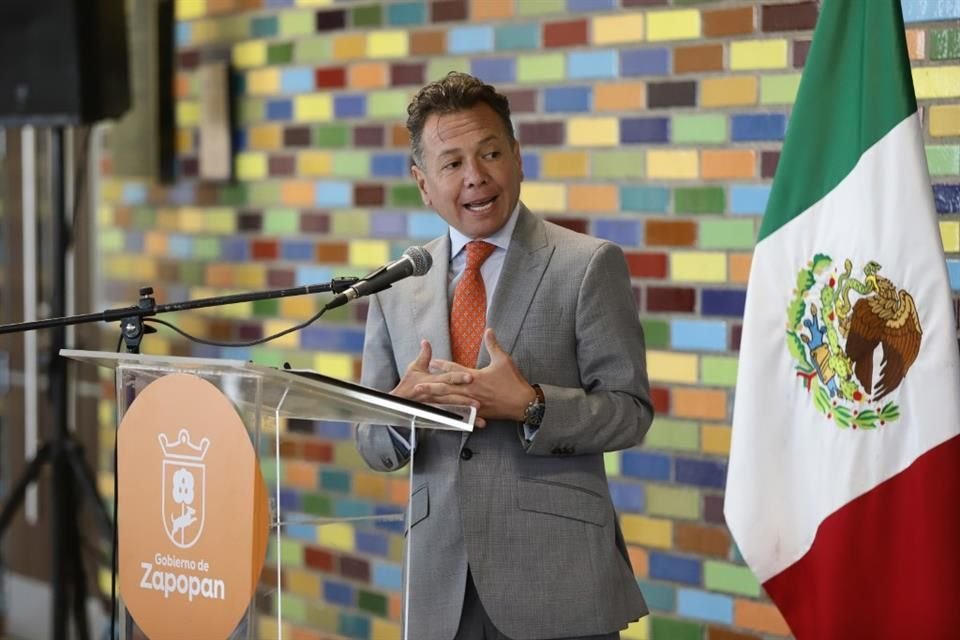Ciudadanos recurren al Juicio de Amparo inconformes con la construcción del Acueducto Solís-León, que, afirman, afectará al Lago de Chapala.