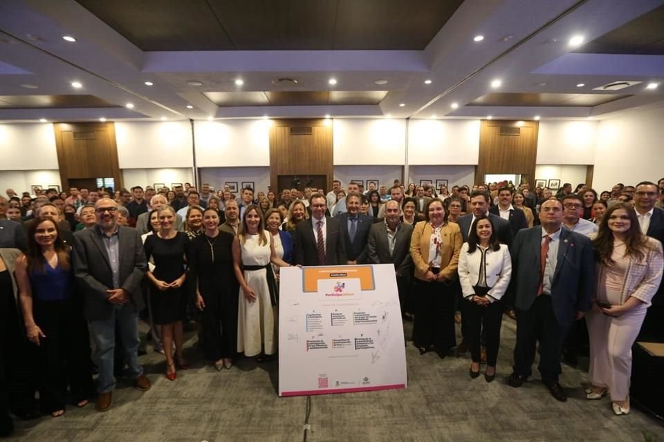 Sistema de Participación Ciudadana y Popular para la Gobernanza de Jalisco busca involucrar a ciudadanos más allá de la democracia.