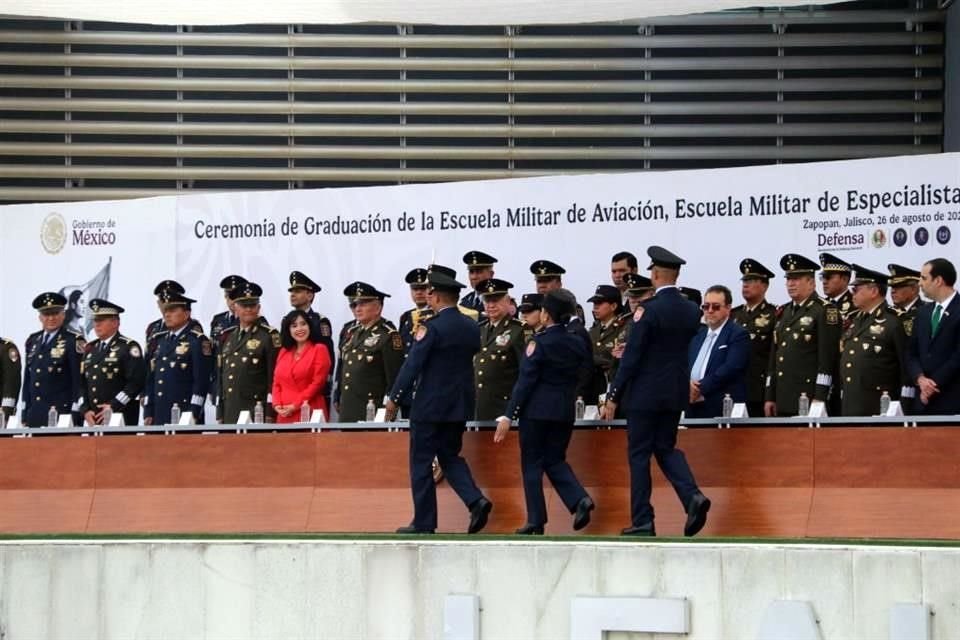 Este martes se llevó a cabo la ceremonia de graduación de 223 elementos de la Fuerza Aérea Mexicana y Guardia Nacional.