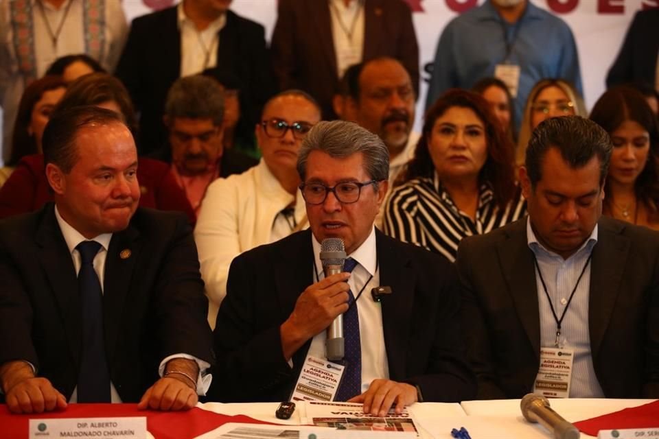 En Guadalajara, Monreal apuntó a prioridades para mejorar el servicio de agua en la ZMG.