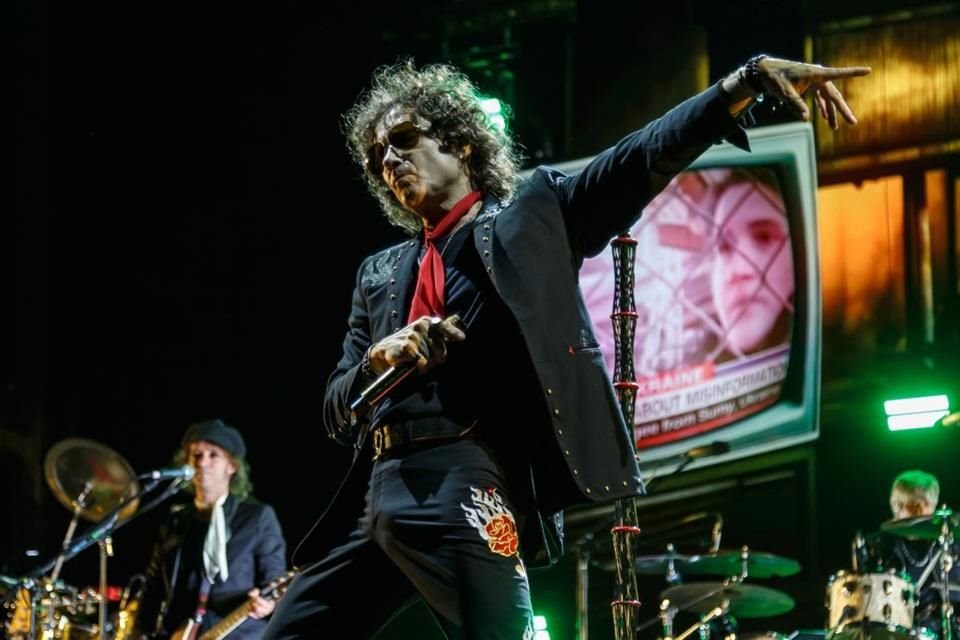 'La inducción en el Latin Songwriters Hall of Fame, me emociona aún más si cabe, siendo, posiblemente, el mayor halago que pudiera imaginar', dijo Enrique Bunbury