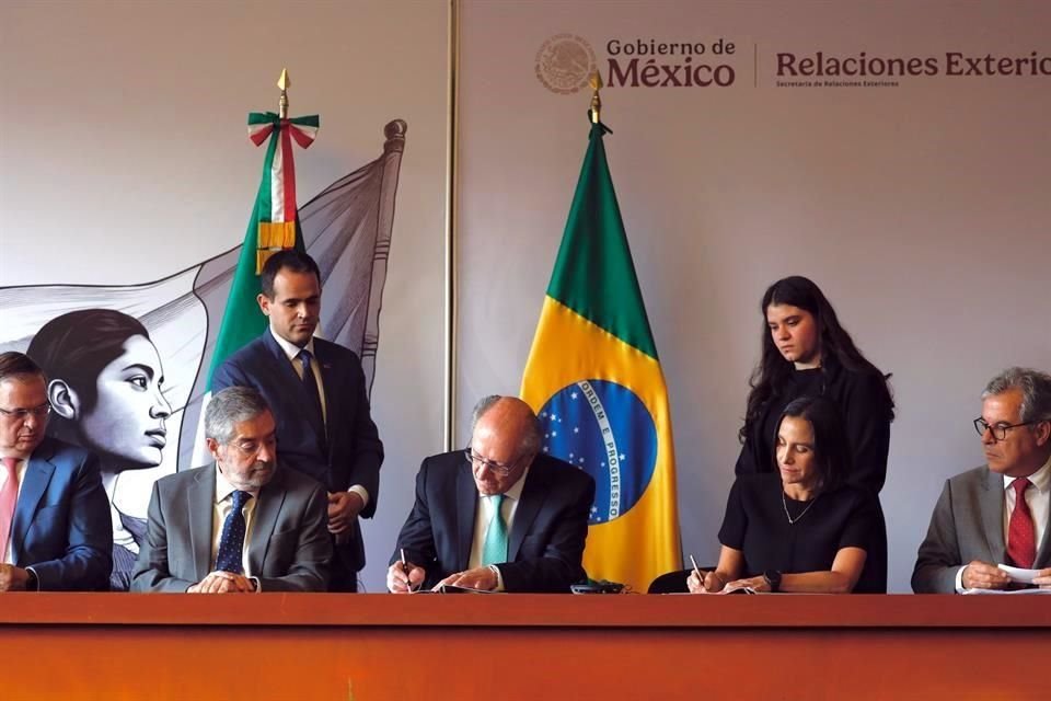 Los funcionarios mexicanos y brasileños sostuvieron un encuentro en la Cancillería.