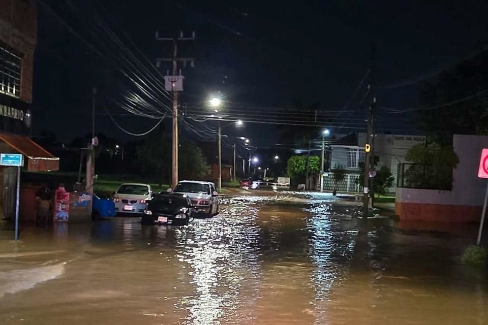 Inundaciones causadas por el desbordamiento del Río Tepatitlán, en la cabecera municipal de Tepatitlán de Morelos, entre la noche del 28 de agosto y la madrugada del 29 de agosto.