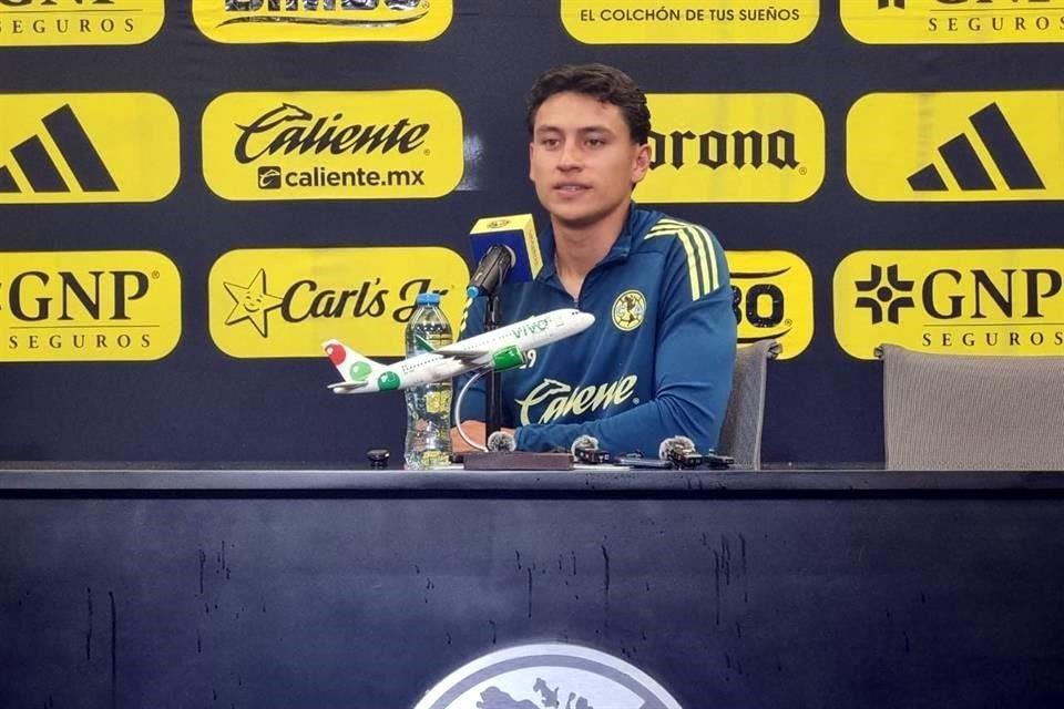 Juárez dice que el arbitraje no ayuda al América.