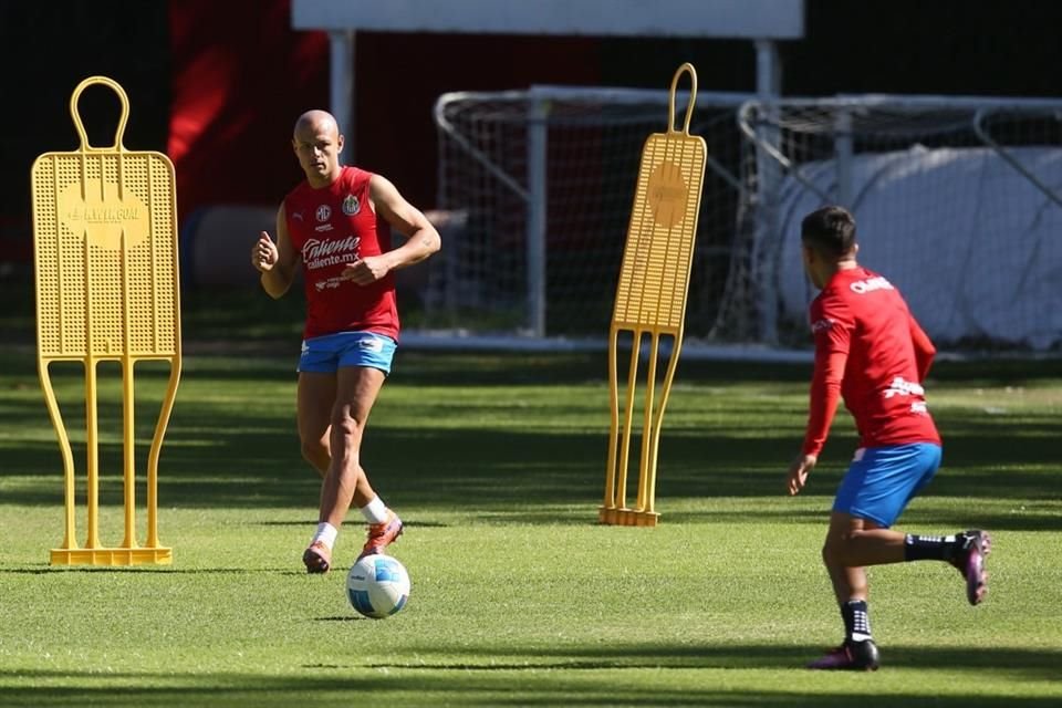 Javier Hernández podrá disputar sus primeros minutos en el torneo Apertura 2025.