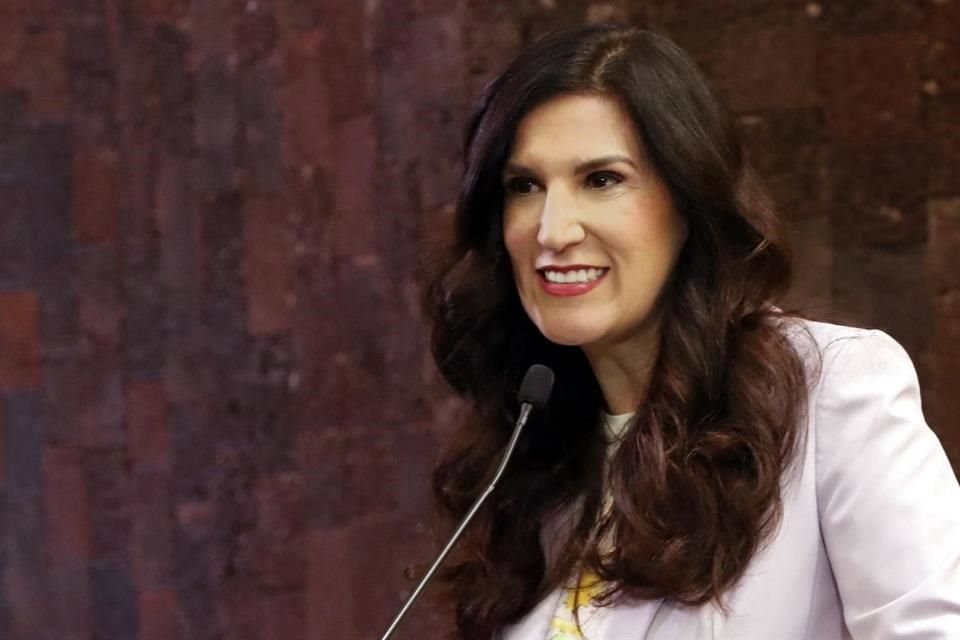 El dirigente nacional del PAN respaldó la postulación de Kenia López.