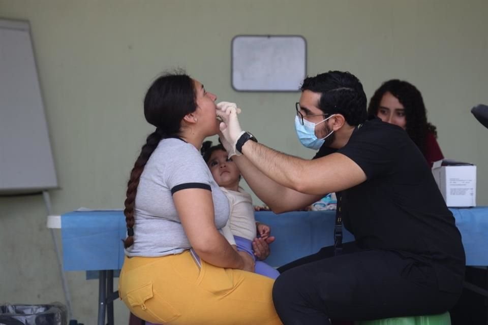 Dicho proyecto ofrece servicios médicos en comunidades rurales que carecen de los mismos y que tengan menos de mil habitantes.