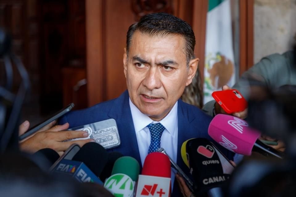 Zamora Zamora sostuvo que la presencia en nómina de María Elena Limón, ex Alcaldesa de Tlaquepaque, tiene una motivación, aunque labore en una dependencia distinta.