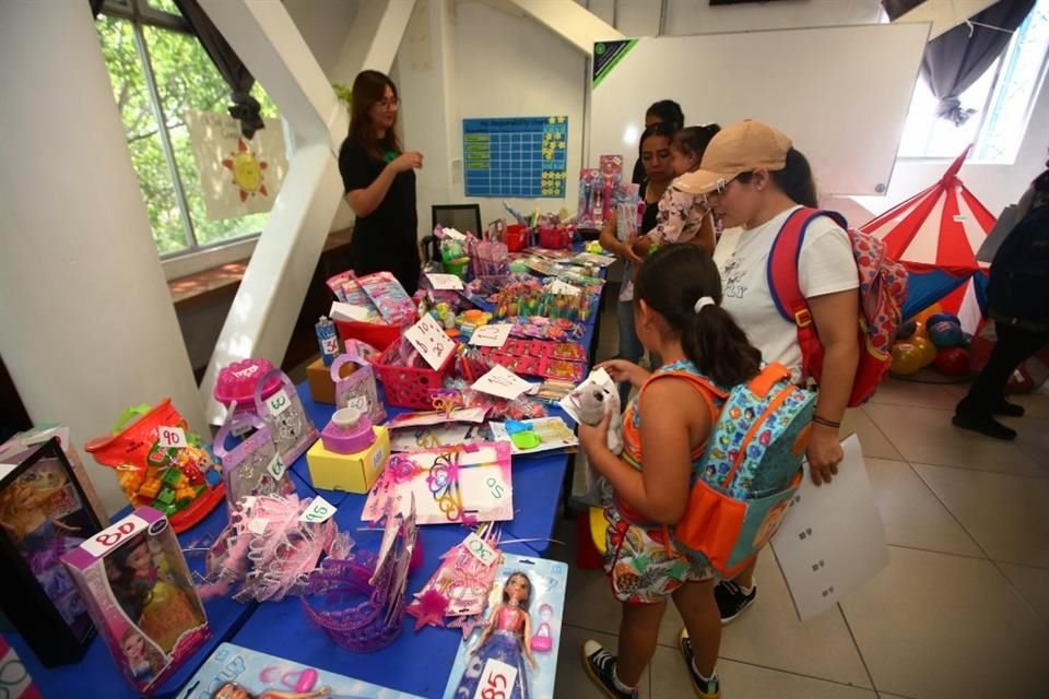 Tianguis Mamá es un evento en el cual celebran los esfuerzos de las niñas, niños y adolescentes.
