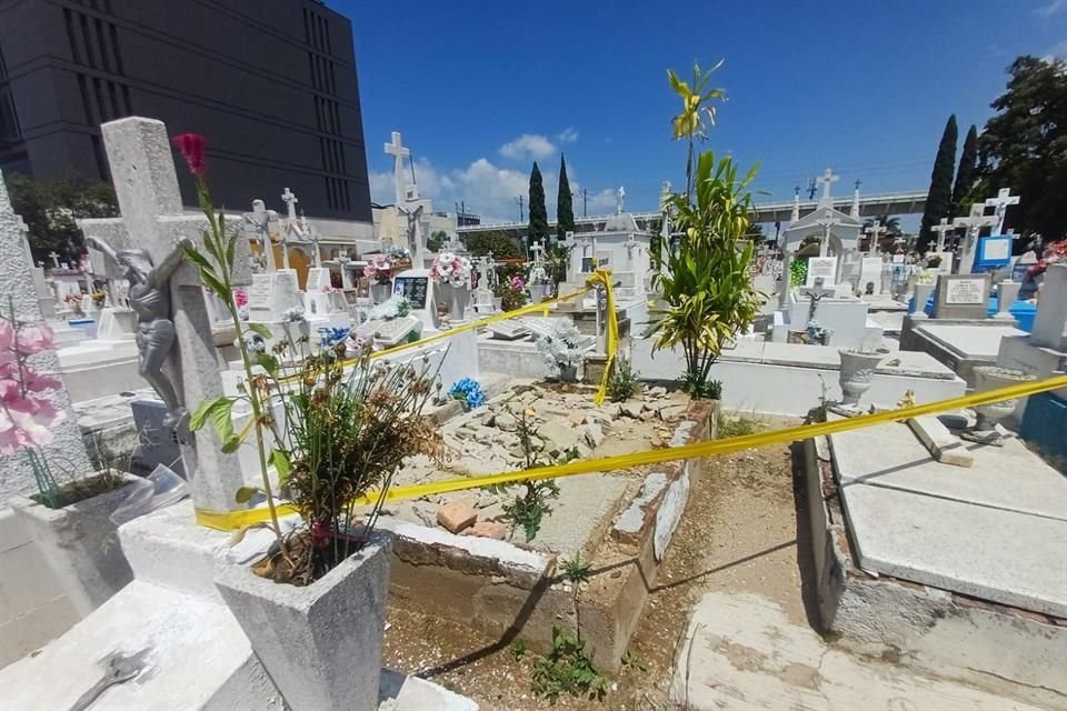 Está en el abandono Panteón Zapopan.