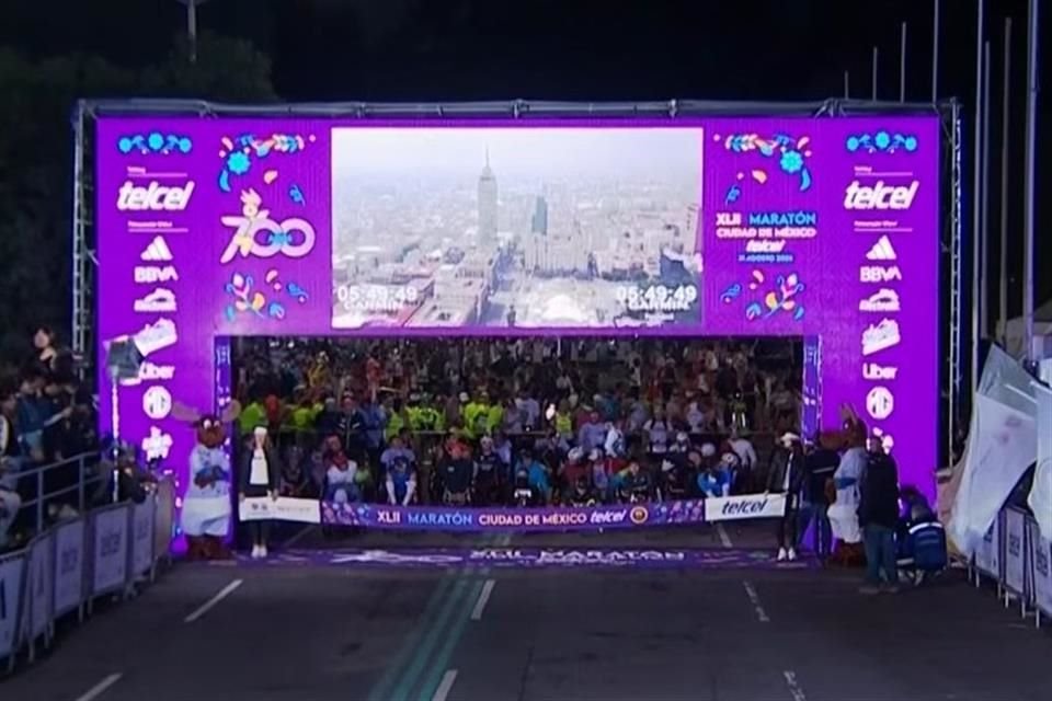 Los primeros en salir fueron los corredores en silla de ruedas y débiles visuales.