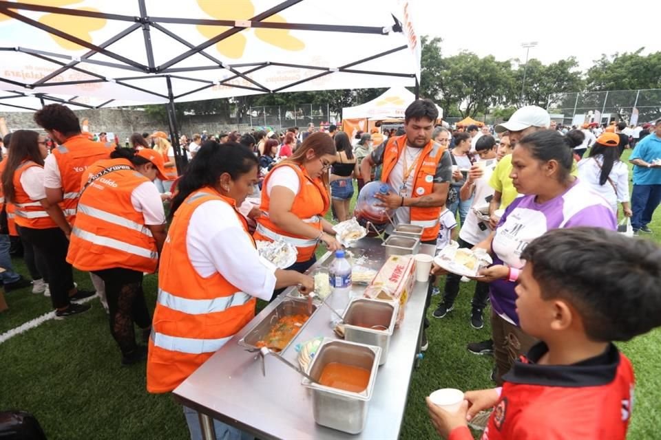 Habitantes de la zona Polanquito disfrutan de la obra que se restauró.