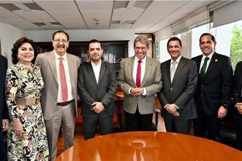 Aspecto de la reunión de esta tarde en San Lázaro.