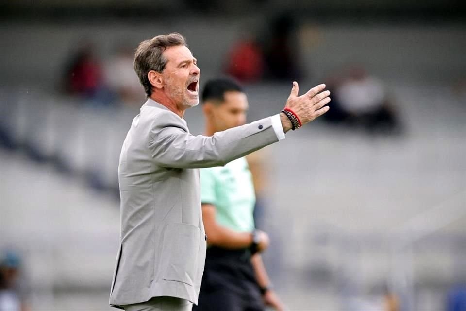 Diego Cocca sigue sin ganar en su segunda etapa en el Atlas.