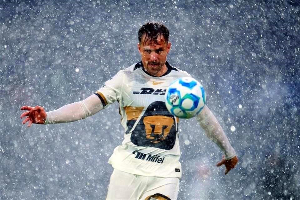Aaron Ramsey volvió a anotar y lo hizo por primera vez jugando en México, pero revive una maldición que lo ha perseguido por 16 años.