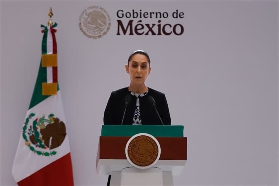 Sheinbaum aseguró que a pesar de calumnias, el Gobierno trabaja en el abasto de medicinas, a través del programa Rutas de la Salud.